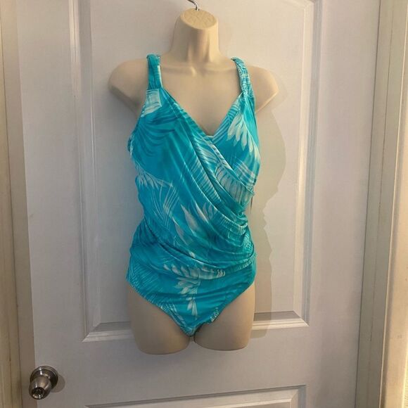 New Jantzen Teal Palm Slimming Swimsuit - Picture 7 of 14